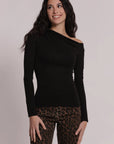 Blusa con Scollo Asimmetrico Mimi Muà